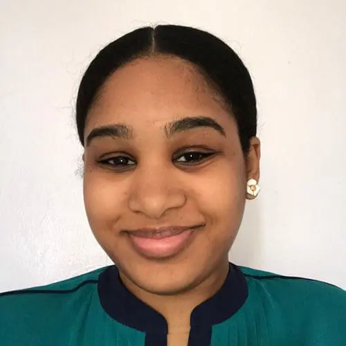 Headshot of Darlene, a VNS Health Volunteer